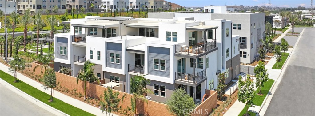 Ridgeview at Metro Heights - Residential