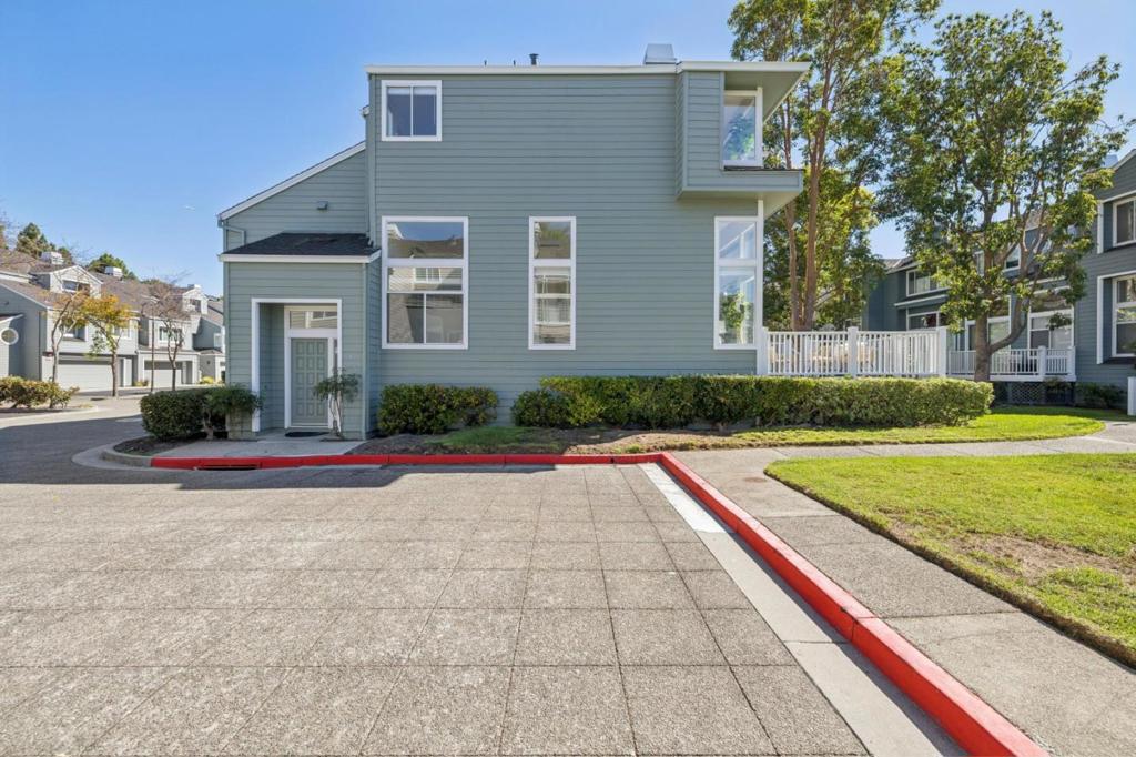 802 Intrepid Lane
