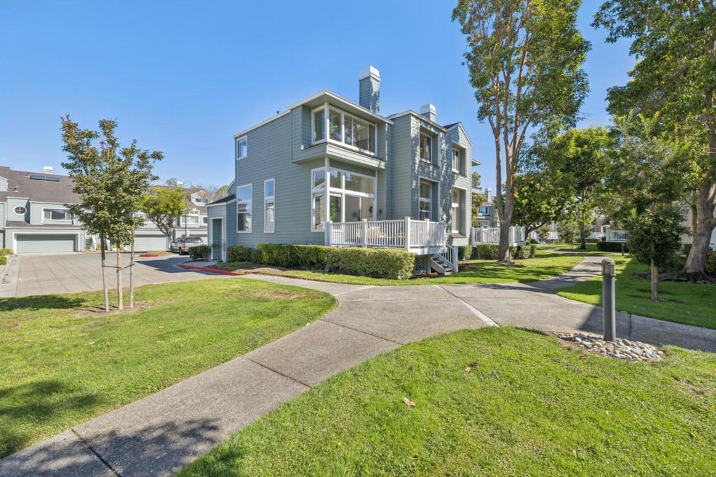 802 Intrepid Lane