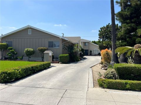 9601 San Juan Avenue South Gate CA 90280