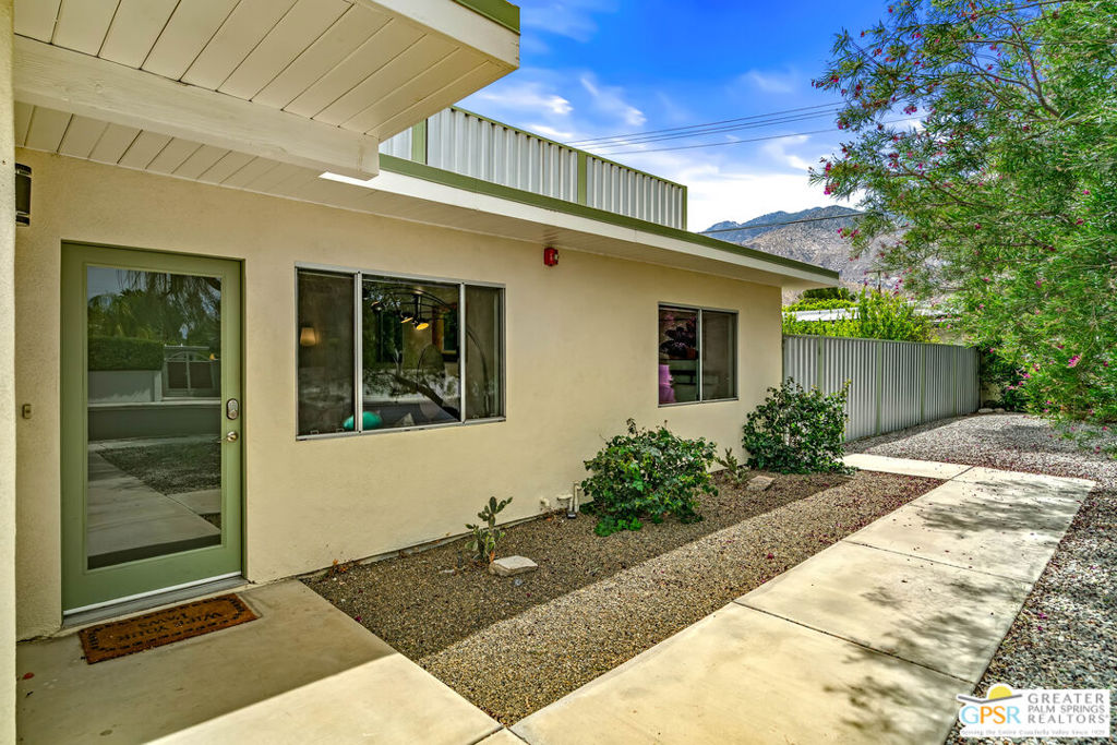 1327 E San Lucas Road