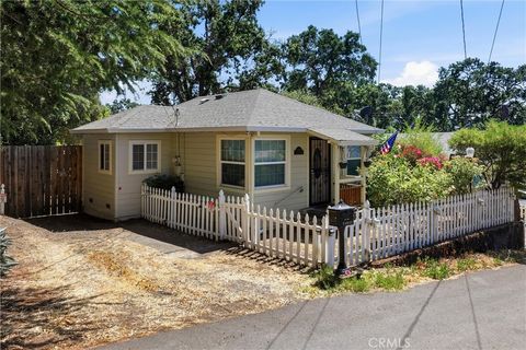Photo of 14033 Konocti Street, Clearlake, CA 95422 (MLS # LC26138278)
