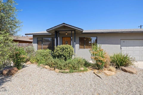Photo of 940 Devereux Drive, Ojai, CA 93023 (MLS # V1-38961)