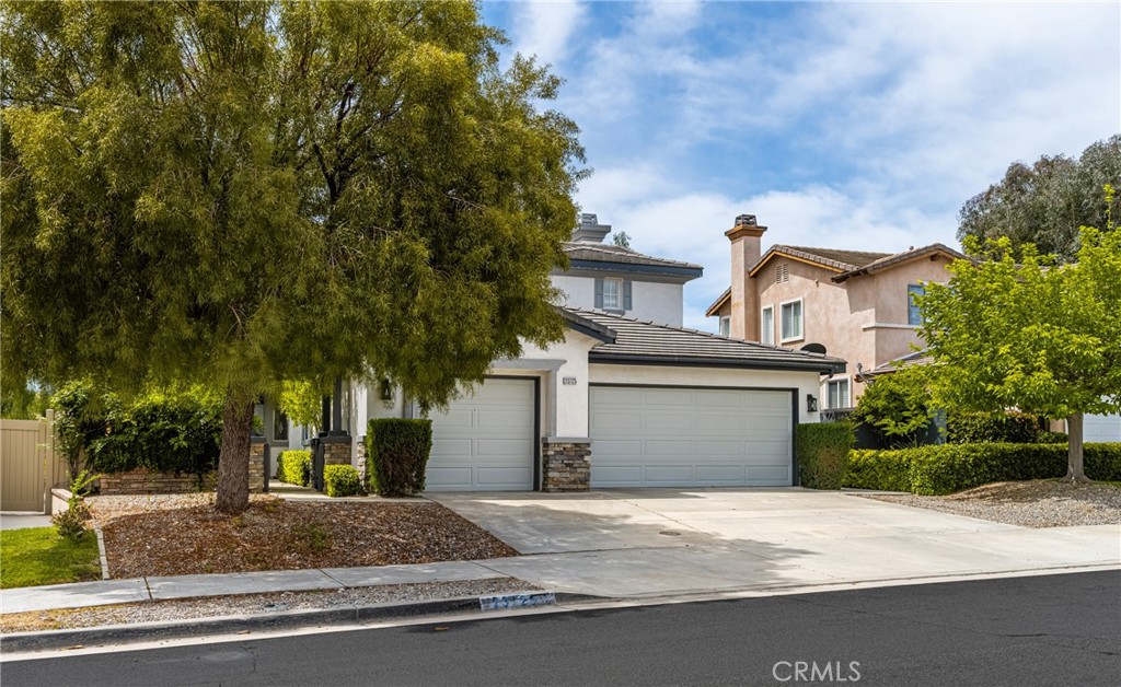 23725 Scarlet Oak Drive