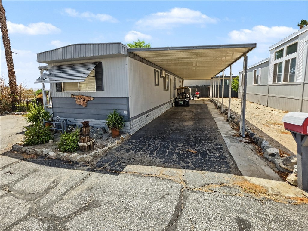 74711 Dillon Road 323