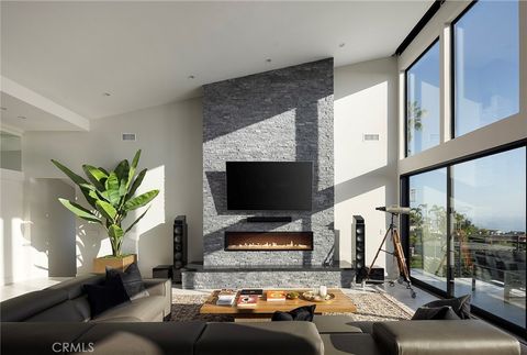 Tiny photo for 152 El Levante, San Clemente, CA 92672 (MLS # OC25113577)