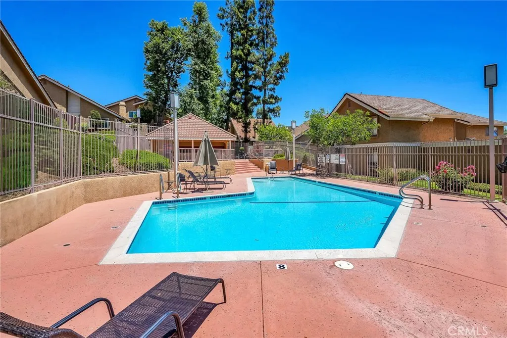 Oak Park, California 91377, United States, 3 Bedrooms Bedrooms, ,3 BathroomsBathrooms,Residential,Pending,179663