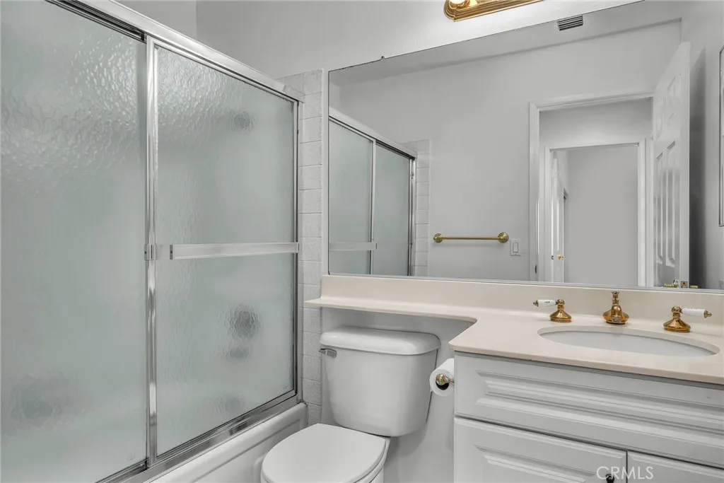 Oak Park, California 91377, United States, 3 Bedrooms Bedrooms, ,3 BathroomsBathrooms,Residential,Pending,179663