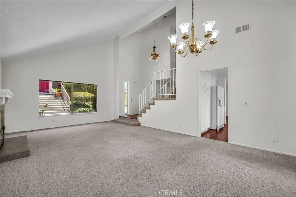 Oak Park, California 91377, United States, 3 Bedrooms Bedrooms, ,3 BathroomsBathrooms,Residential,Pending,179663