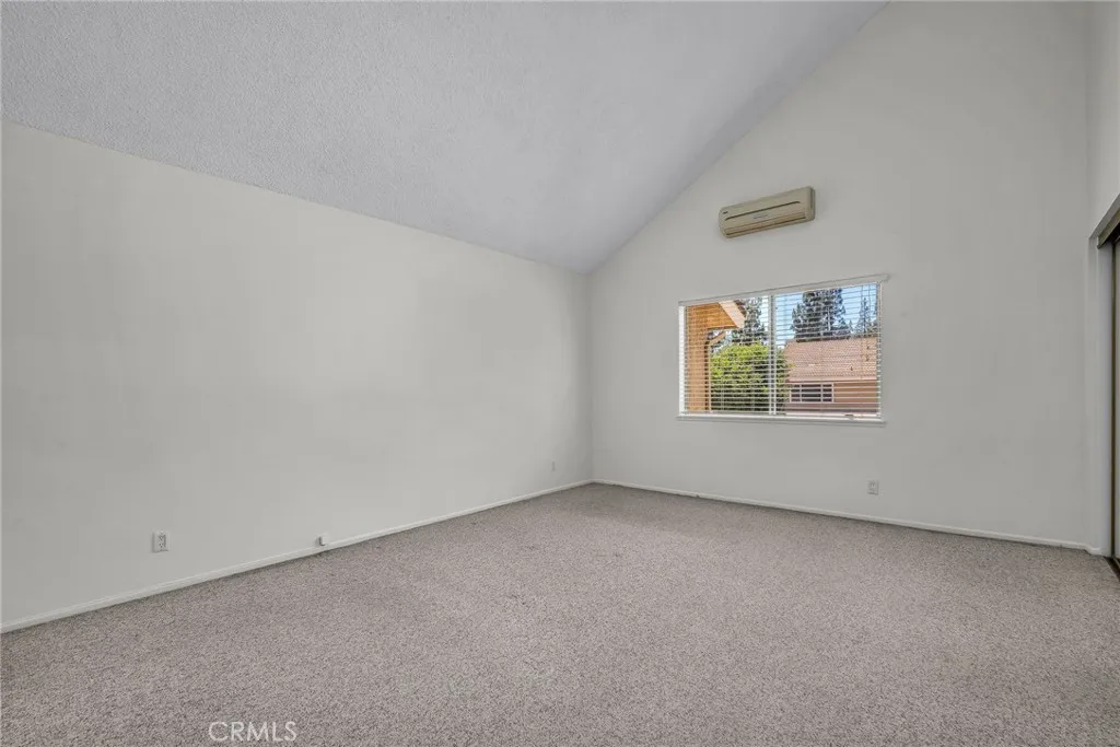 Oak Park, California 91377, United States, 3 Bedrooms Bedrooms, ,3 BathroomsBathrooms,Residential,Pending,179663