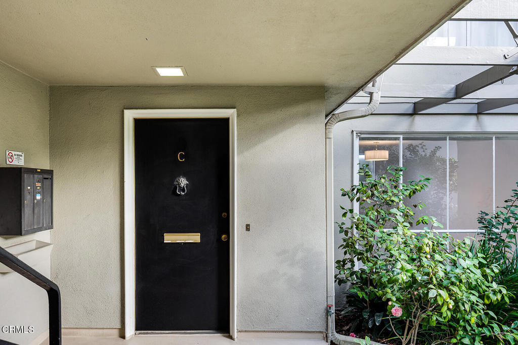 938 S Orange Grove Boulevard C