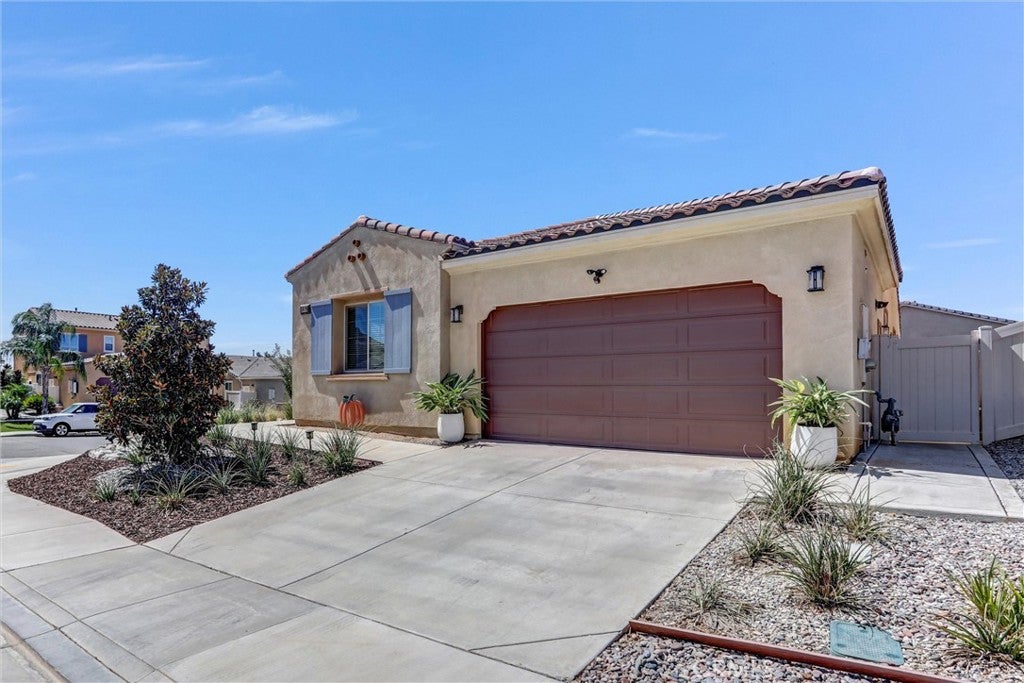 1619 Velum Court
