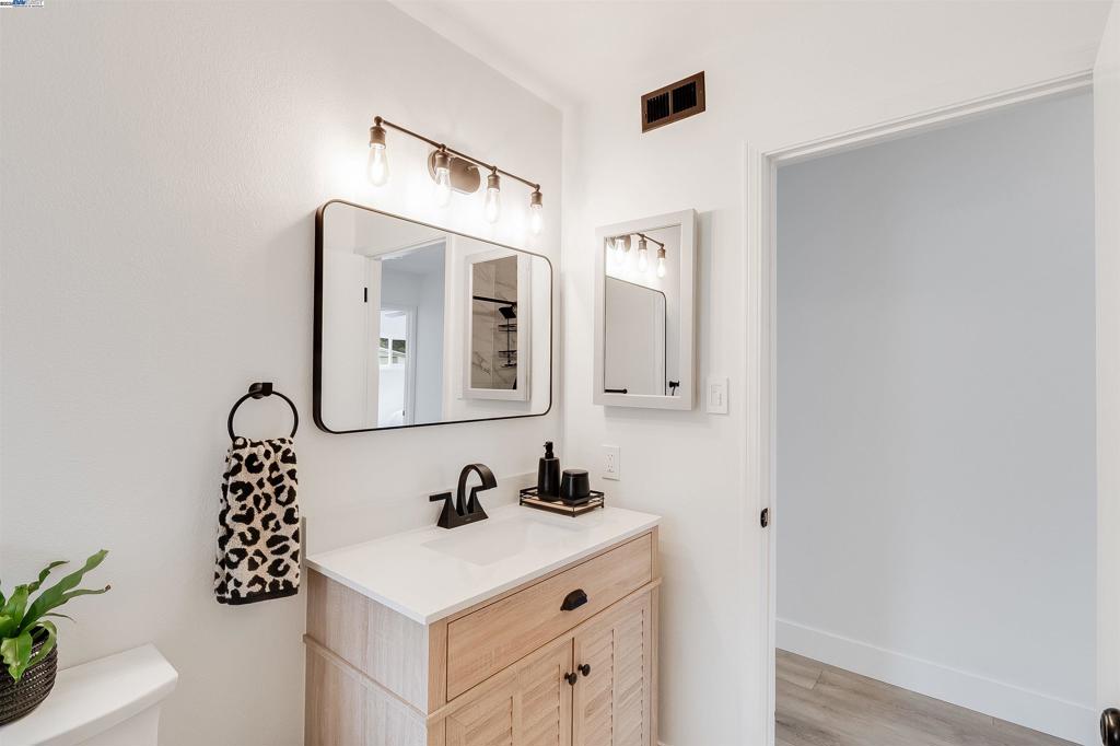 FOREST HILLS - Residential