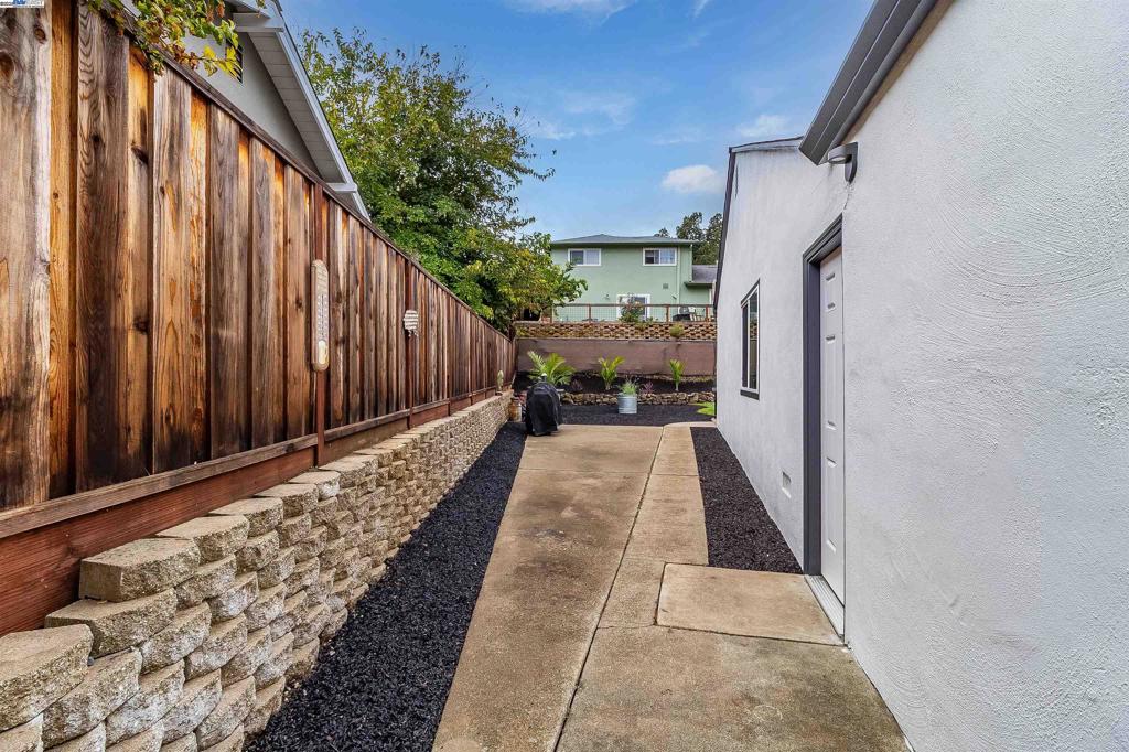 FOREST HILLS - Residential