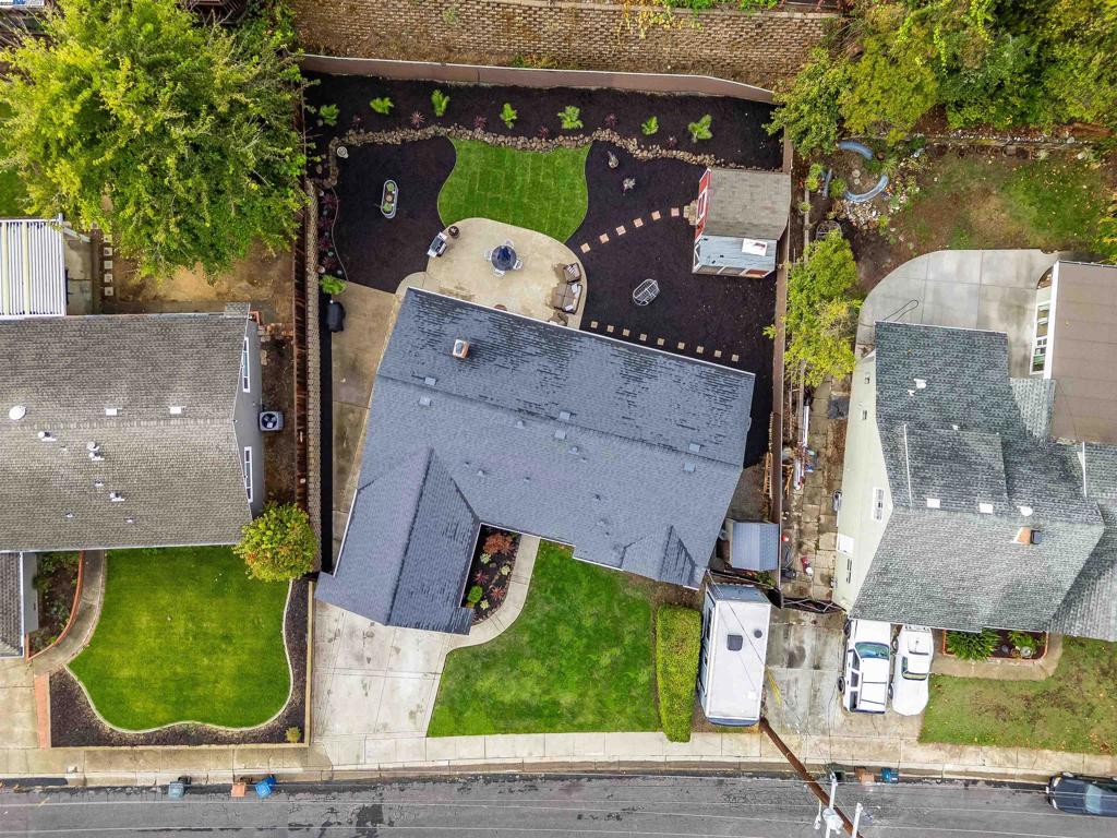 FOREST HILLS - Residential