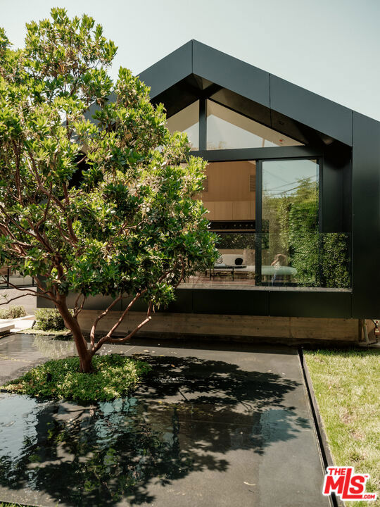 Properties 2 2555 La Mesa Drive