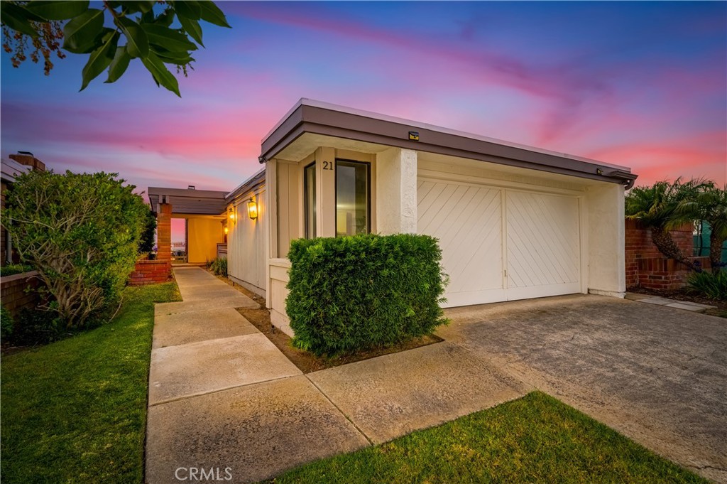 21 Beachcomber Drive