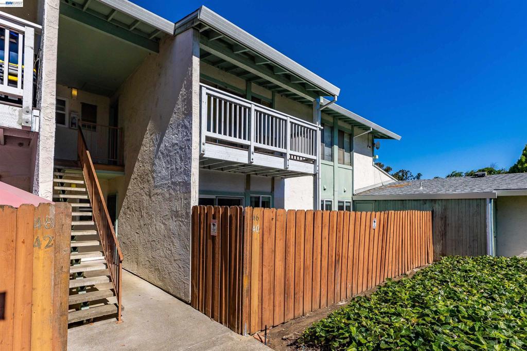 423 Gregory Street 40