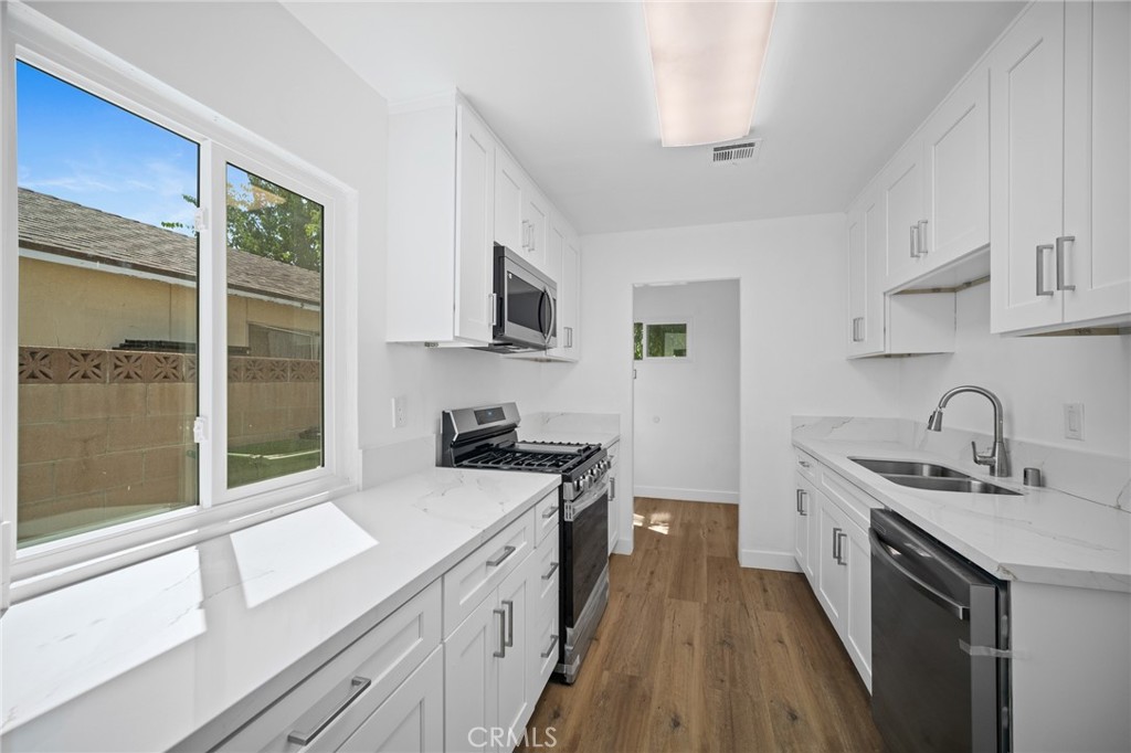 7848 Chastain Avenue