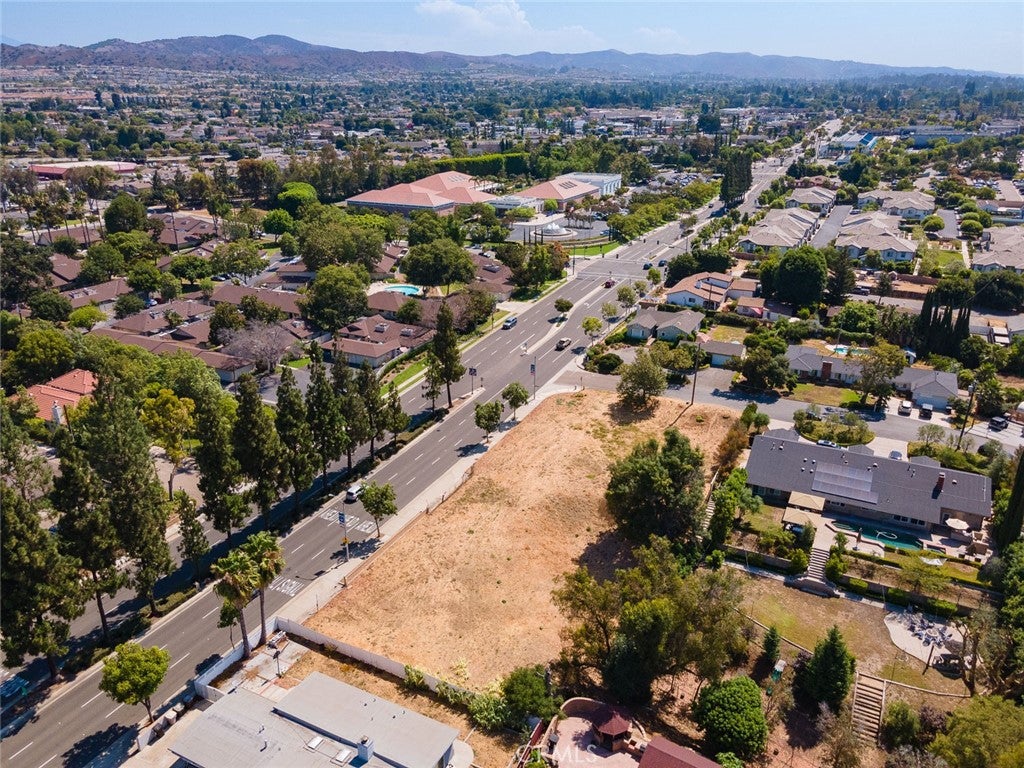 5001 Siesta Lane and Yorba Linda Blvd