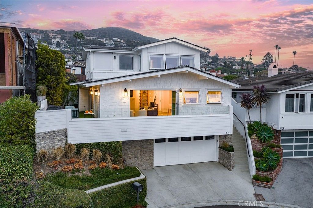 Photo of 45 Emerald Bay, Laguna Beach, CA 92651 (MLS # LG25262747)