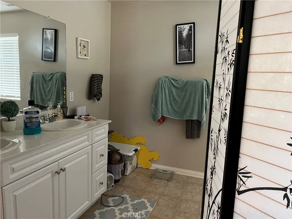 Perris, California 92570, United States, 5 Bedrooms Bedrooms, ,3 BathroomsBathrooms,Residential,Active,171993