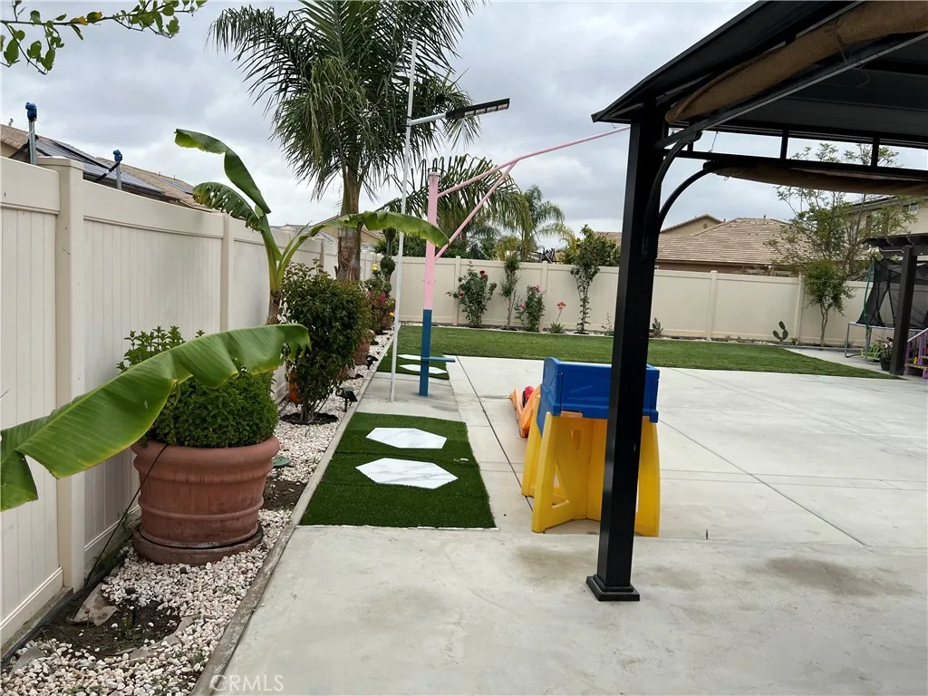 Perris, California 92570, United States, 5 Bedrooms Bedrooms, ,3 BathroomsBathrooms,Residential,Active,171993