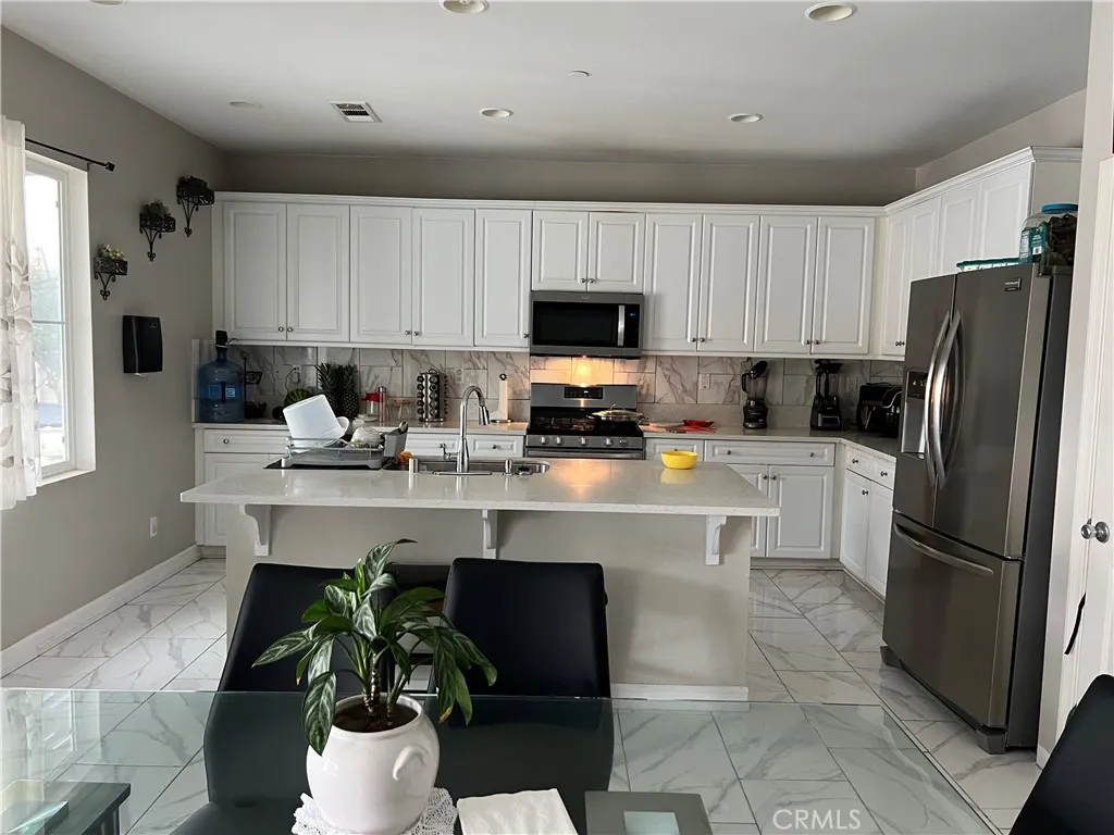 Perris, California 92570, United States, 5 Bedrooms Bedrooms, ,3 BathroomsBathrooms,Residential,Active,171993