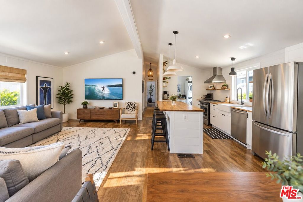 30473 Mulholland Highway Spc. 4