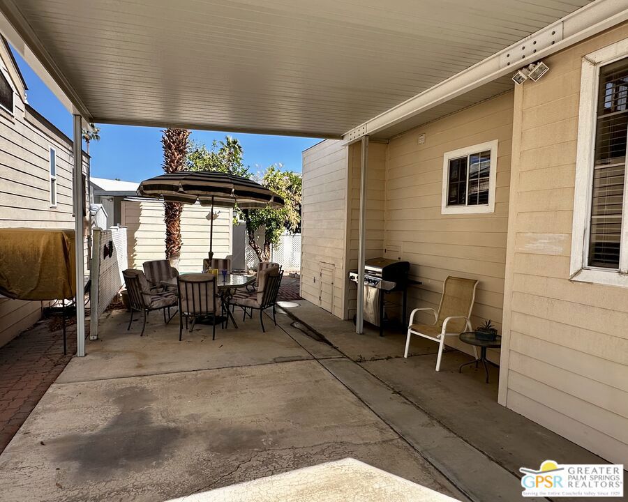 Desert Shadows Rv Re - Manufactured In Park