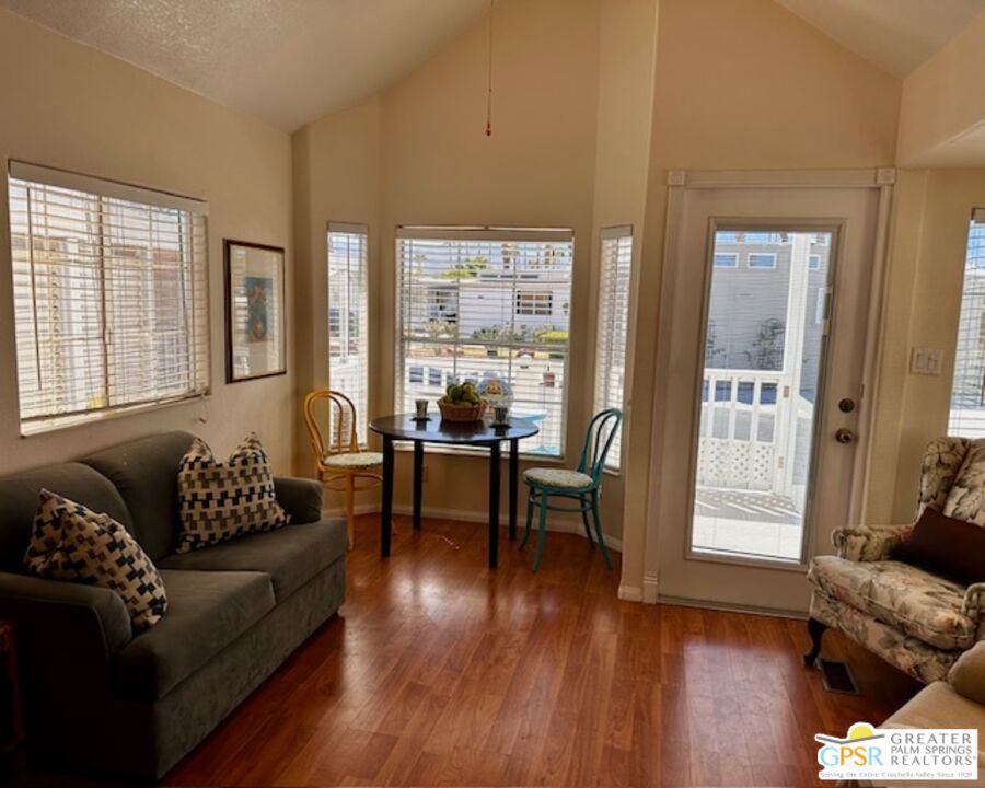 Desert Shadows Rv Re - Manufactured In Park