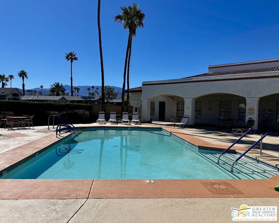 Desert Shadows Rv Re - Manufactured In Park