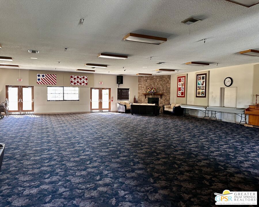 Desert Shadows Rv Re - Manufactured In Park