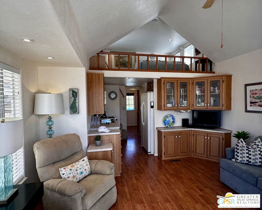 Desert Shadows Rv Re - Manufactured In Park