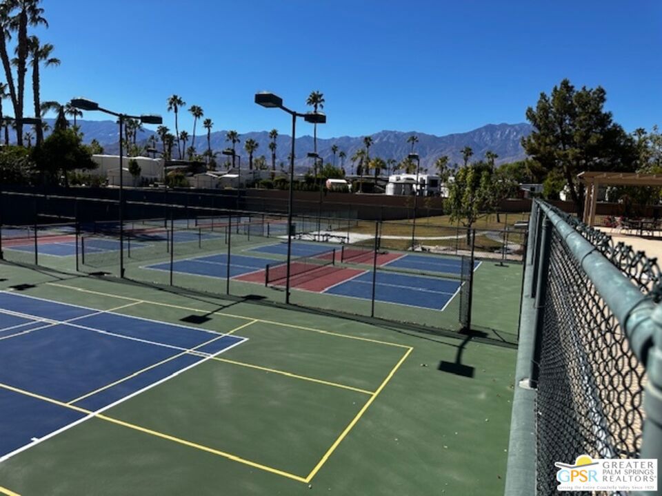 Desert Shadows Rv Re - Manufactured In Park