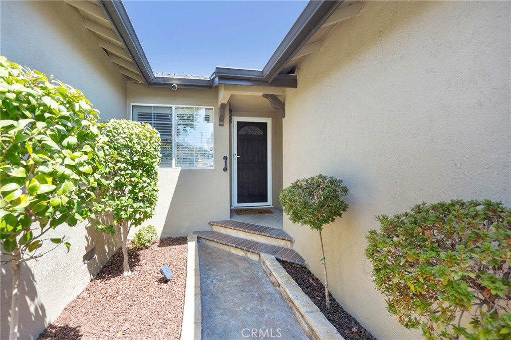 6745 Yearling Street