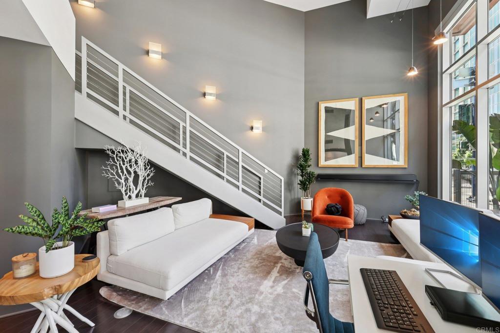 350 W Ash St Street W 102