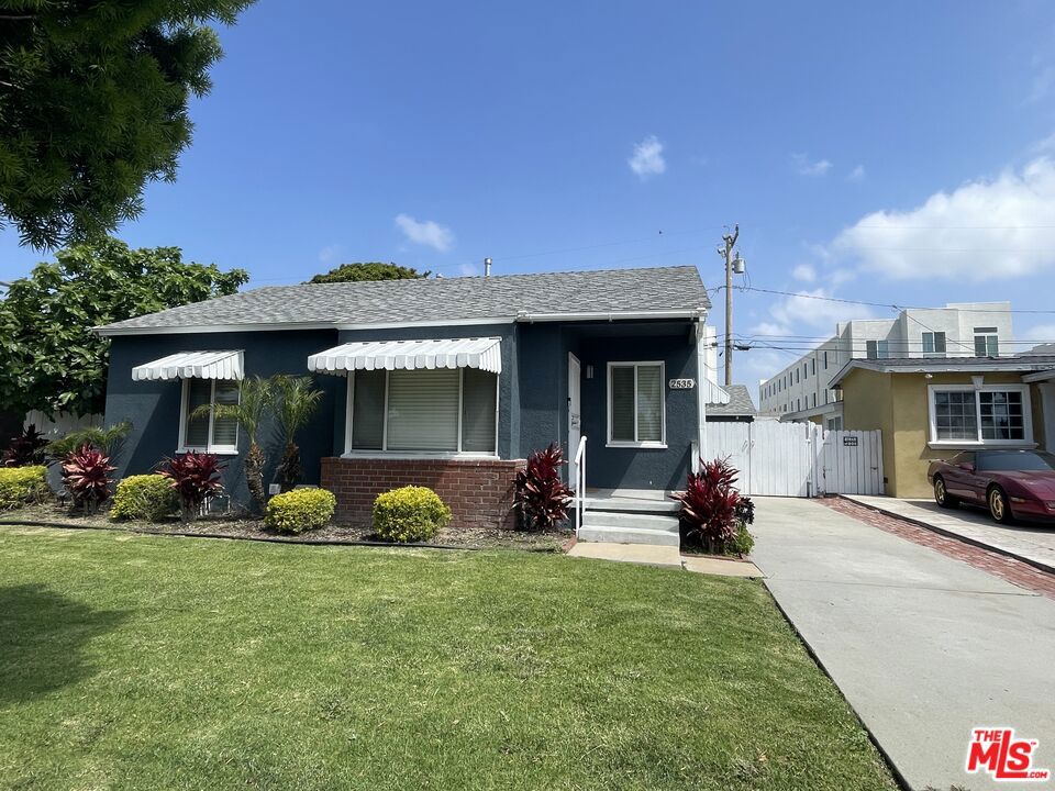 2535 W 144th Street