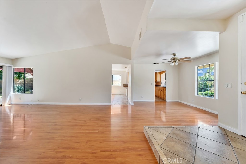 156 Appletree