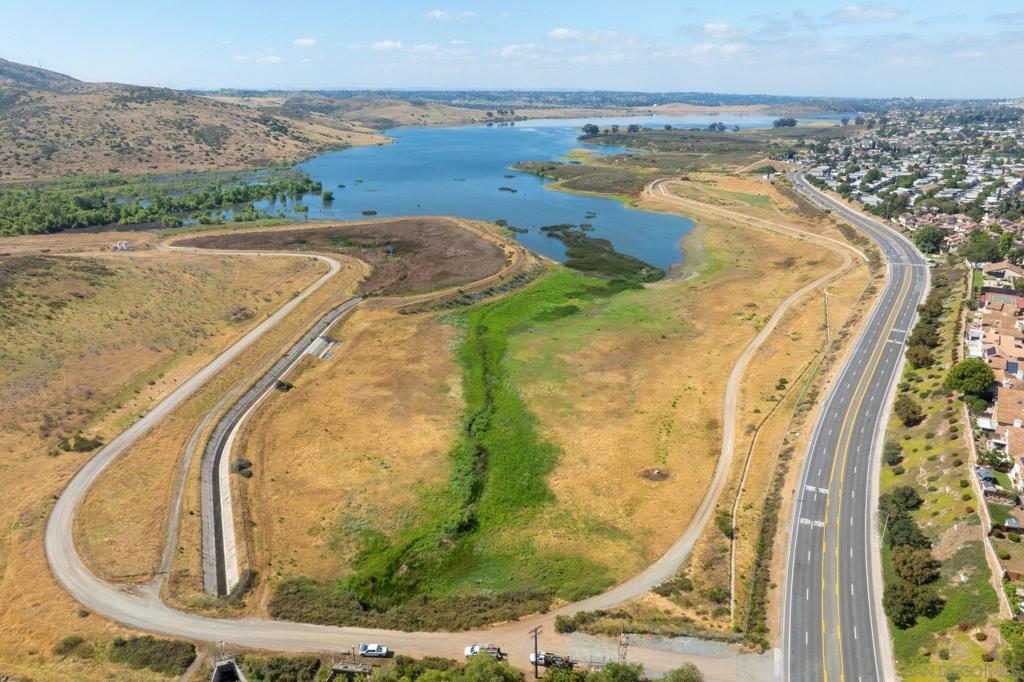 2708 Lake Pointe 209