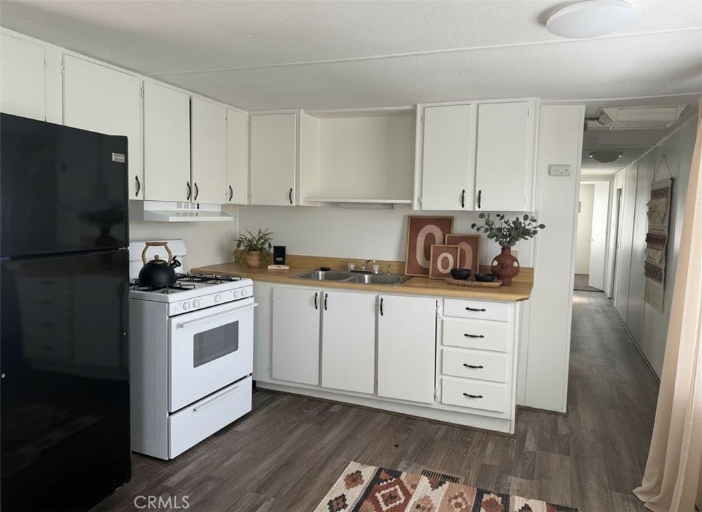 22601 Bear Valley Road 35