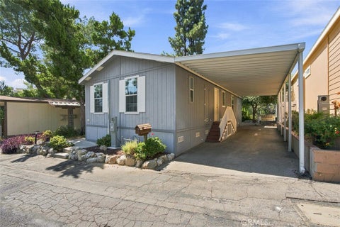 Photo of 4201 Topanga Canyon Boulevard #21, Woodland Hills, CA 91364 (MLS # SR26223869)