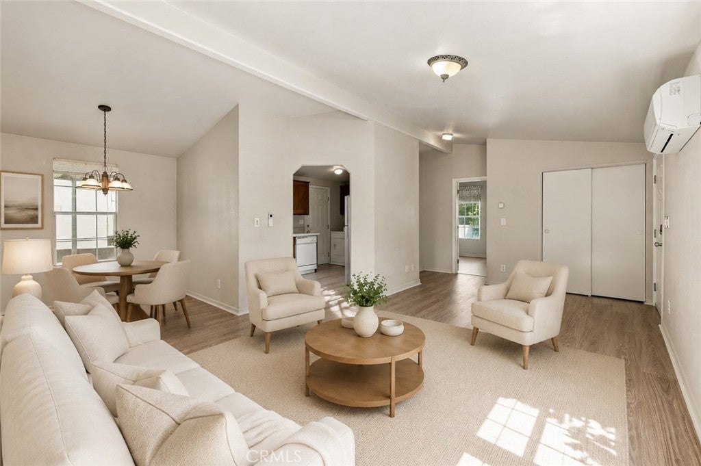 4201 Topanga Canyon Boulevard 21
