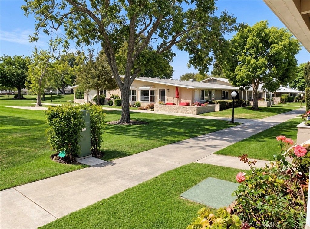 Photo of 1730 Tam O'Shanter Rd., M14-13B RD, Seal Beach, CA 90740 (MLS # PW26229197)
