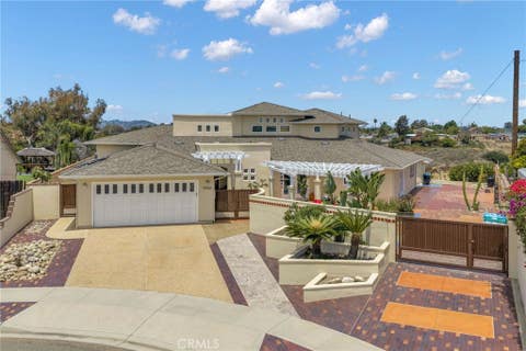 Photo of 4402 Mount Bigelow Drive, San Diego, CA 92111 (MLS # SW26140683)
