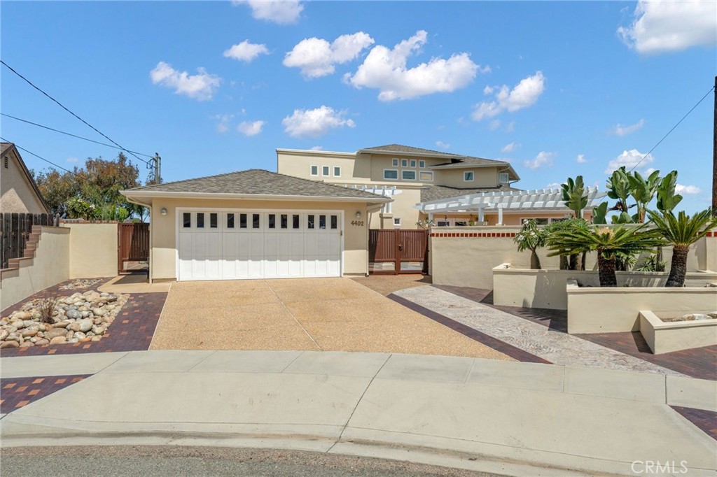 4402 Mount Bigelow Drive