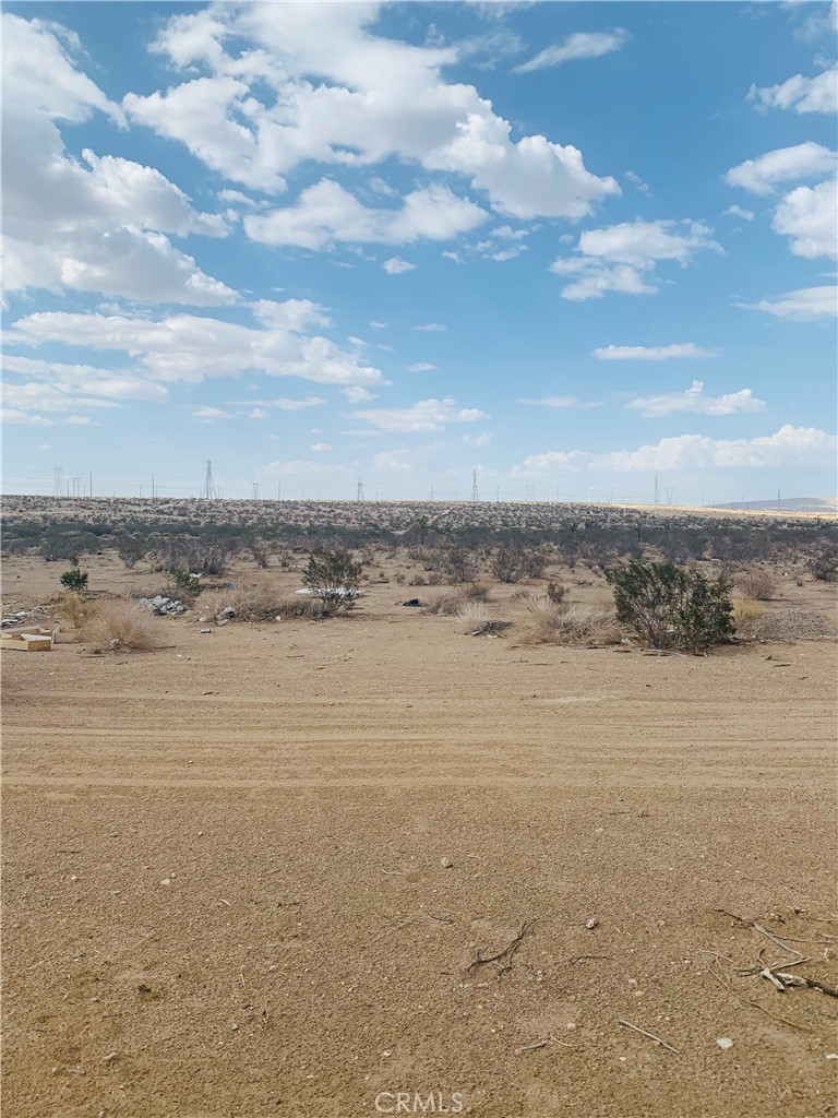 ± 9.84 acres of land in two contiguous parcels at the corner of Tawney Ridge Lane and Amethyst Road in Victorville; APNs: 0394-021-04, 05. Zoned R-1TB4, this single family zoning allows for up the development of up to 4 units per acre. The site is centrally located between a completed project by KB Home and DR Horton’s brand new Santolina community, which is under construction and actively being sold. Utilities are at site. Demand for housing in the High Desert is at a historic precedent and the lack of available inventory has developers building. These future homes will be able to support the new jobs being created with the expansion of 1.3 million square feet of warehouse development under construction at the Southern California Logistics Airport, creating more than 1,000 permanent jobs.