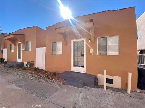 Photo of 1036 W 15th St, San Pedro, CA 90731 (MLS # SB26092529)