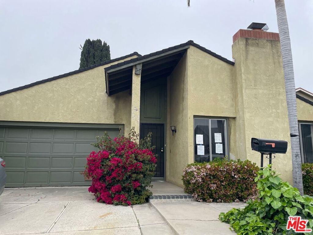 listing image 130729577773849614298