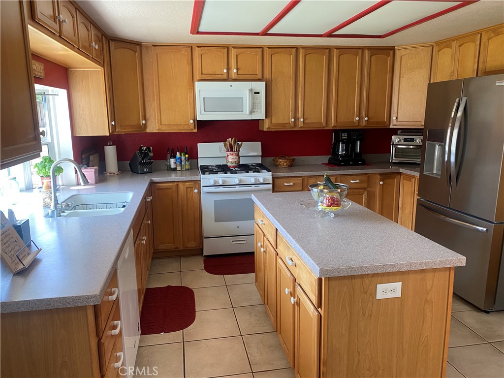 7571 Willow Way